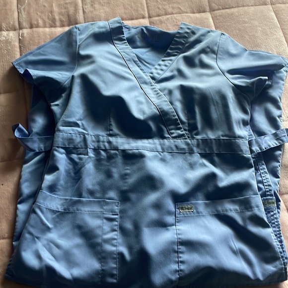 Grey anatomy scrubs - Picture 2 of 4